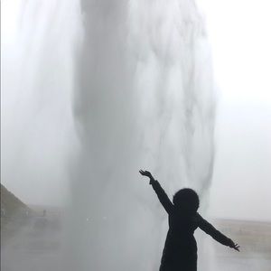 Meet your Posher, April